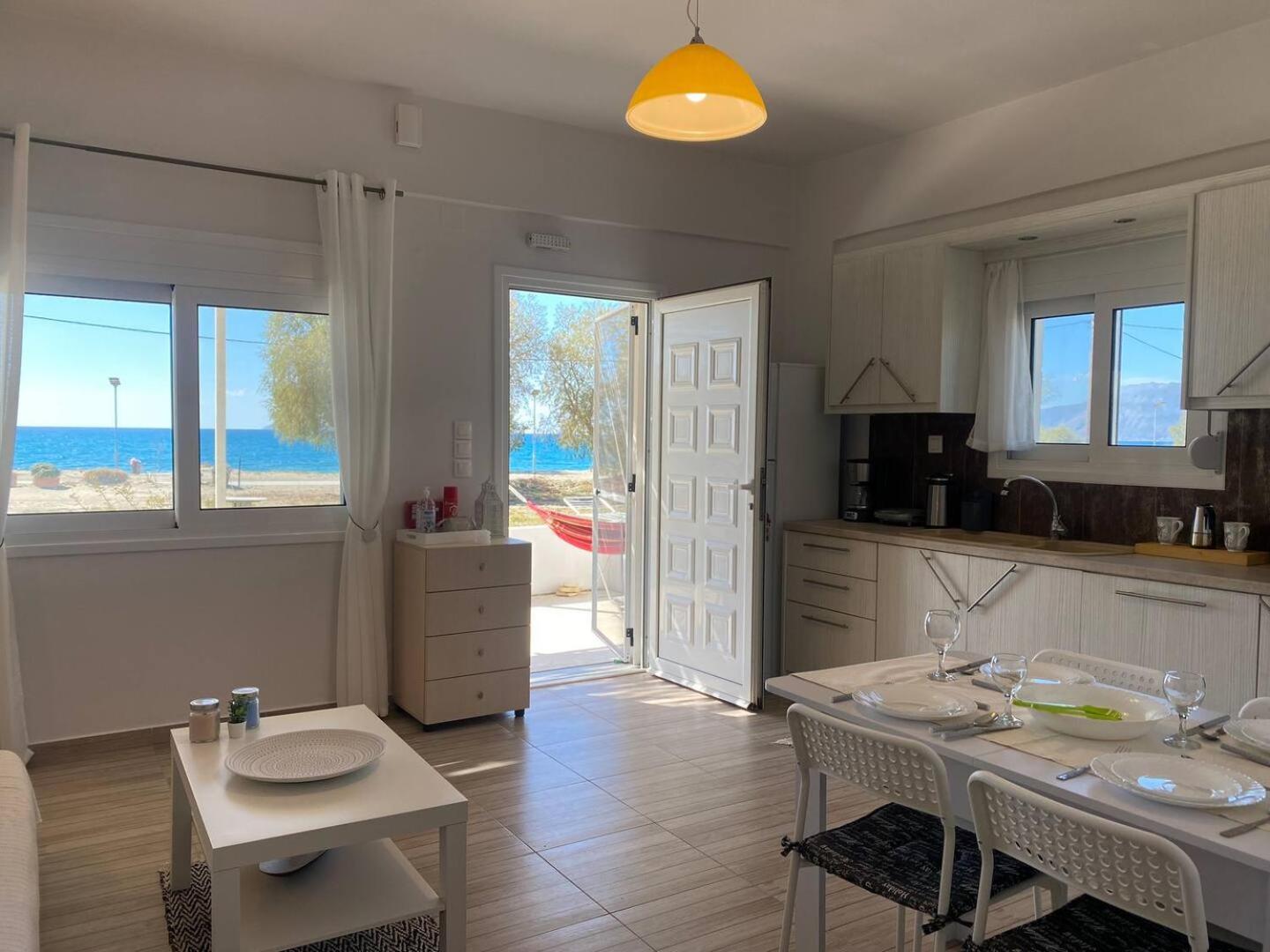 Zen Seaside Apartment Kalamaki  Esterno foto