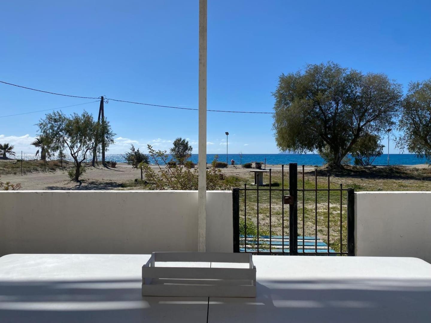 Zen Seaside Apartment Kalamaki  Esterno foto