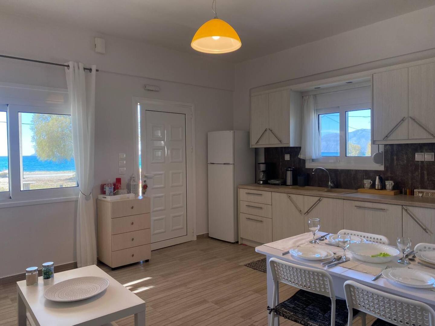 Zen Seaside Apartment Kalamaki  Esterno foto